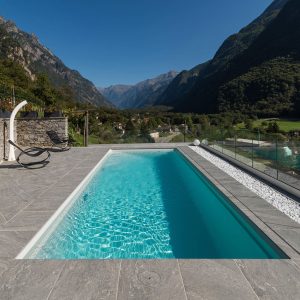 Vetroresina - Piscina in vetroresina Grigioni