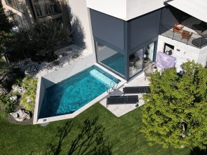 Piscine particolari - Piscina in cemento armato Capriasca
