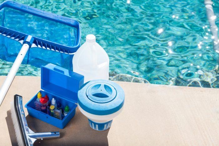 attrezzatura-manutenzione-piscina attrezzatura-manutenzione-piscina